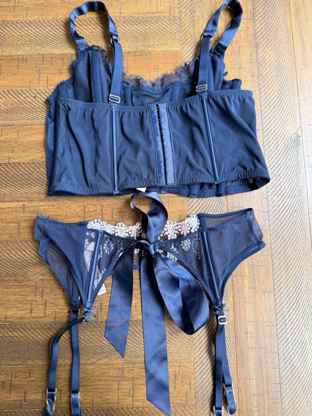 Victoria's Secret Navy Embroidered Lace-Up Bustier & Garter - Picture 2 of 12